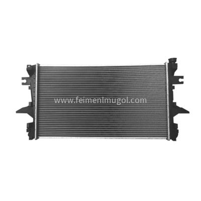 Fahrzeugradiator aus Aluminium aus Isuzu 8973286670 600P 4JB1 4JB1T NPR 4BE1 4BD1 Motorteile